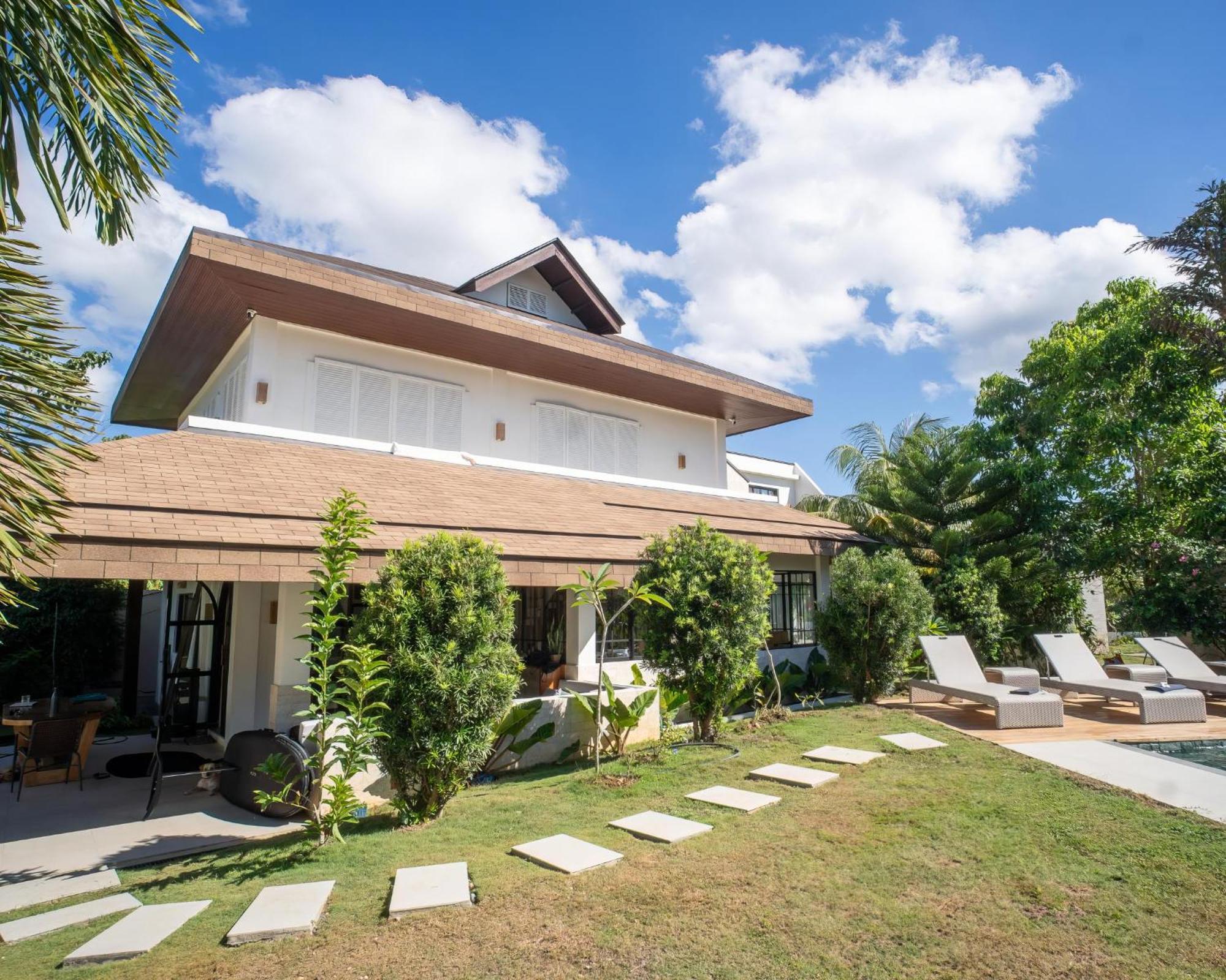 Sustainable Luxury In Alona Villa Bolod  Exterior photo